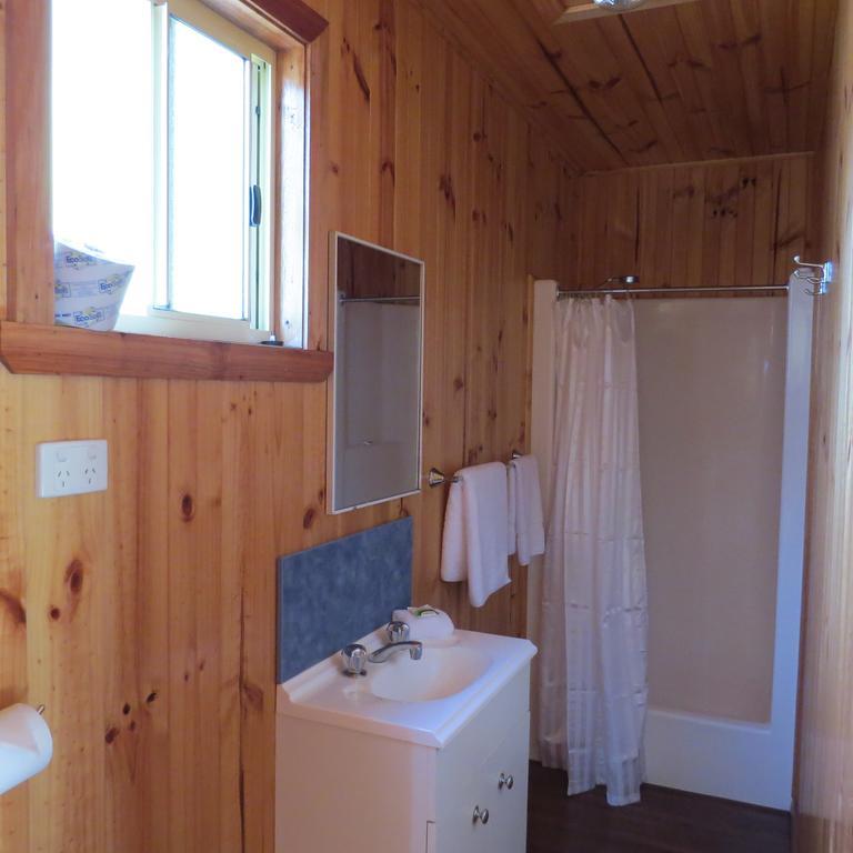 Captain Cook Holiday Park Adventure Bay Kamer foto